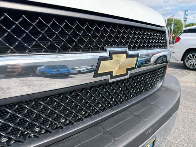 2024 Chevrolet Express 2500 Work Van Cargo