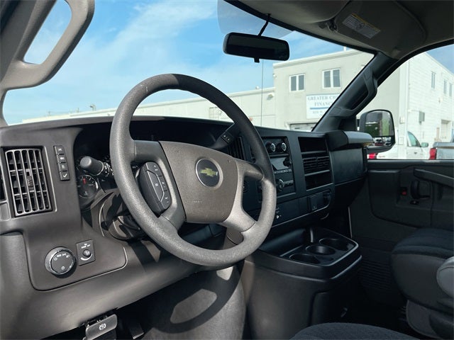 2024 Chevrolet Express 2500 Work Van Cargo