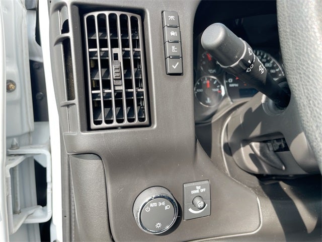 2024 Chevrolet Express 2500 Work Van Cargo