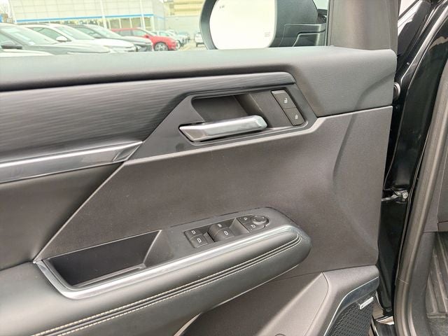 2025 GMC ACADIA - Image 22