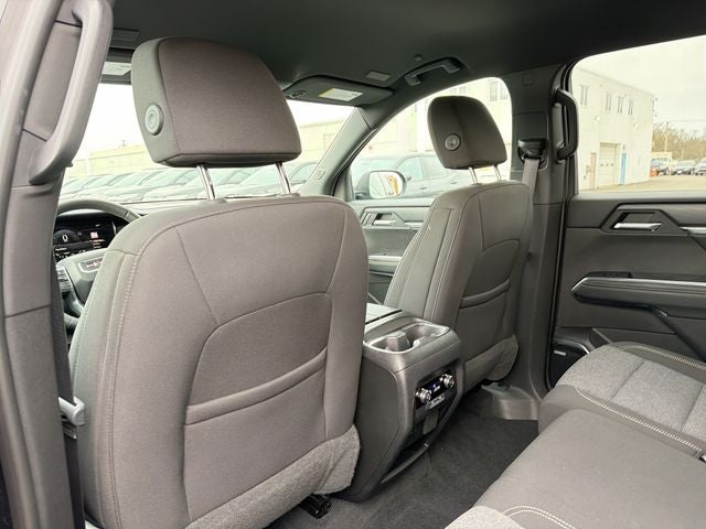 2025 GMC ACADIA - Image 23