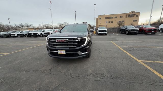 2025 GMC ACADIA - Image 2