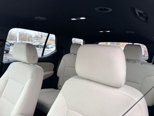 2022 Chevrolet Traverse LS