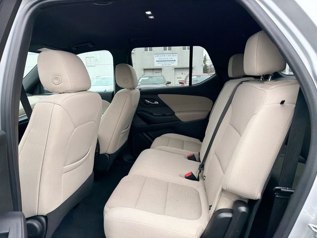 2022 Chevrolet Traverse LS