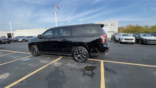2022 Chevrolet Suburban RST