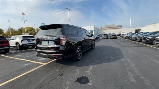 2022 Chevrolet Suburban RST