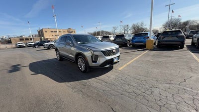 2024 Cadillac XT4 Premium Luxury