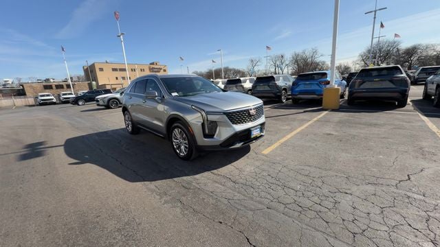 2024 Cadillac XT4 Premium Luxury