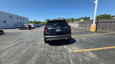 2022 Cadillac XT5 Premium Luxury