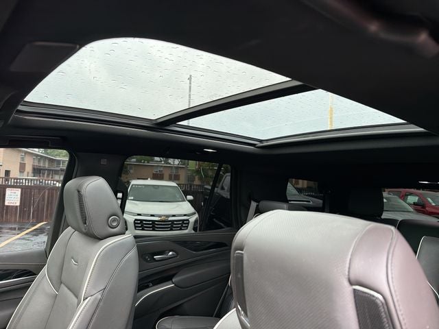 2023 Cadillac Escalade Sport