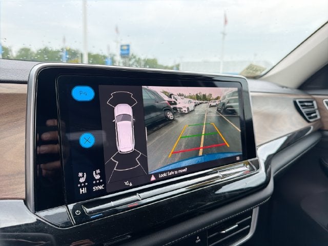 2026 Volkswagen Atlas SE w/Technology