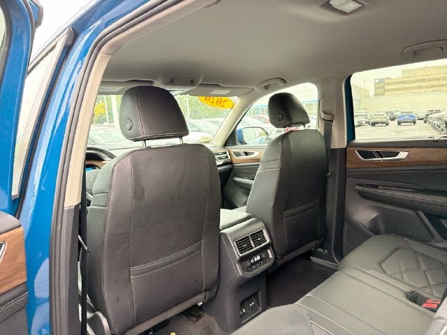 2026 Volkswagen Atlas SE w/Technology