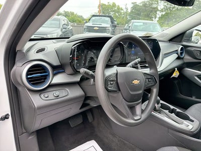 2025 Chevrolet Trax LS