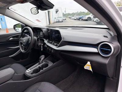 2025 Chevrolet Trax LS