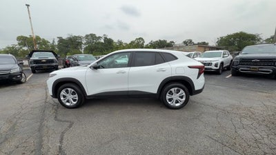 2025 Chevrolet Trax LS