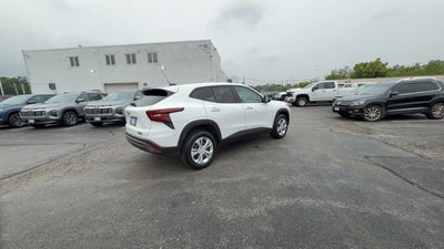2025 Chevrolet Trax LS
