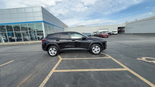 2025 Chevrolet Trax LS