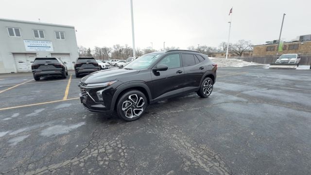 2025 CHEVROLET TRAX - Image 3