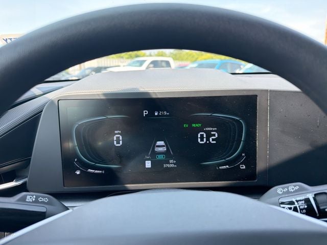 2025 Kia Niro LX