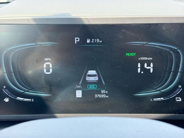 2025 Kia Niro LX