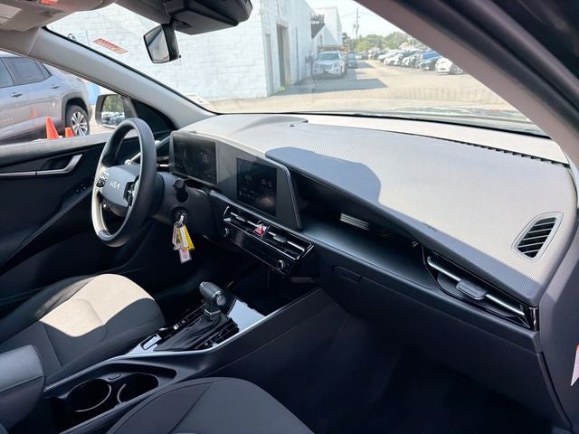 2025 Kia Niro LX