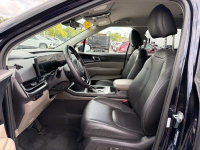 2025 Kia Carnival LXS