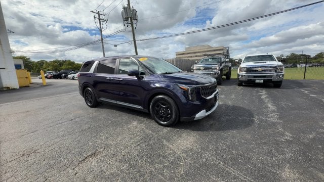2025 Kia Carnival LXS