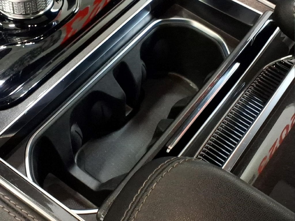 2023 Jeep Wagoneer Base