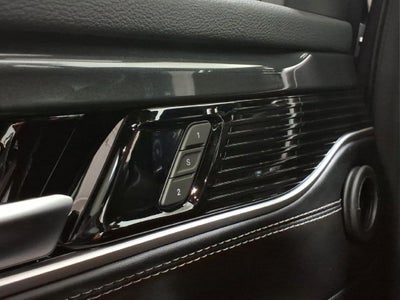 2023 Jeep Wagoneer Base