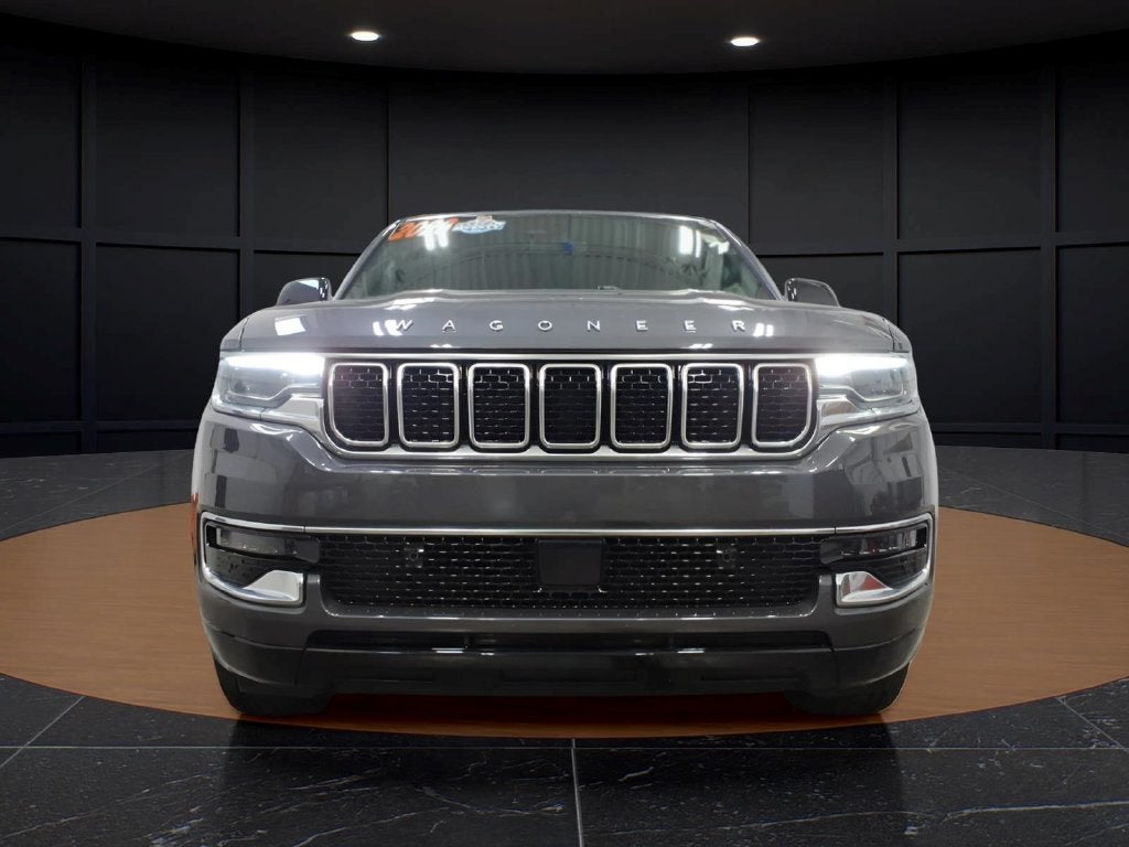 2023 Jeep Wagoneer Base