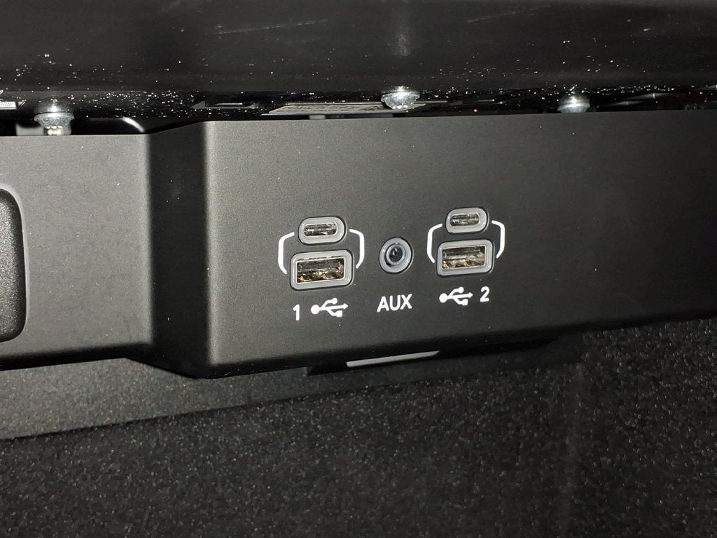 2023 Jeep Wagoneer Base