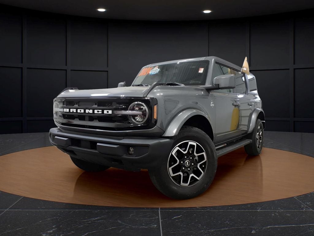 2024 Ford Bronco Outer Banks