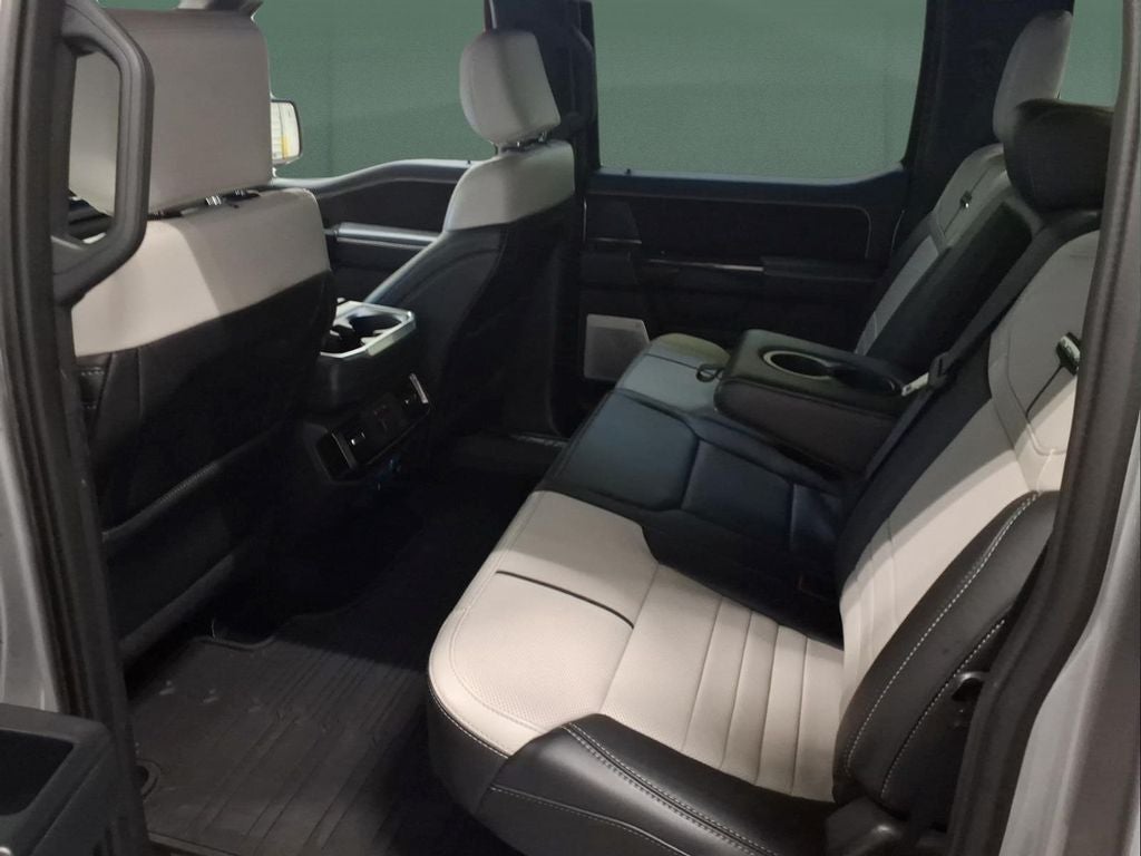 2025 Ford F-150 Lightning Platinum