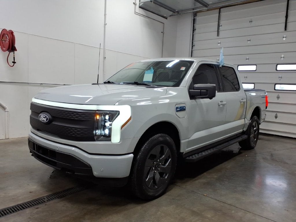 2024 Ford F-150 Lightning Flash