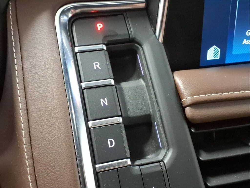 2022 Chevrolet Suburban High Country