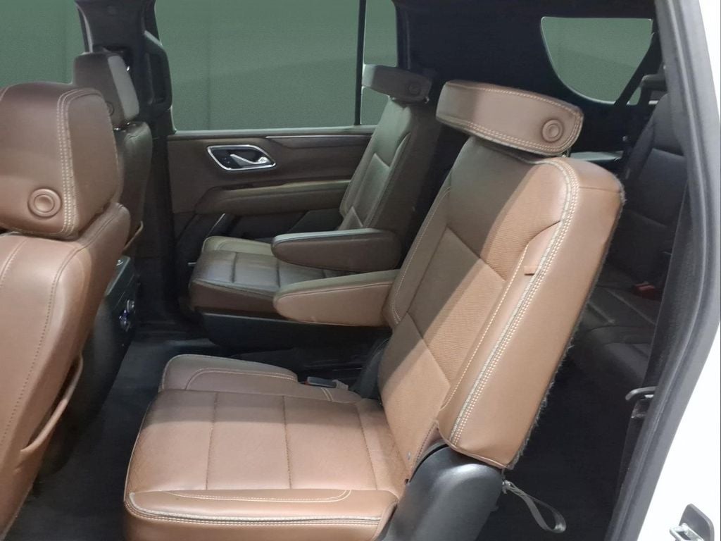 2022 Chevrolet Suburban High Country