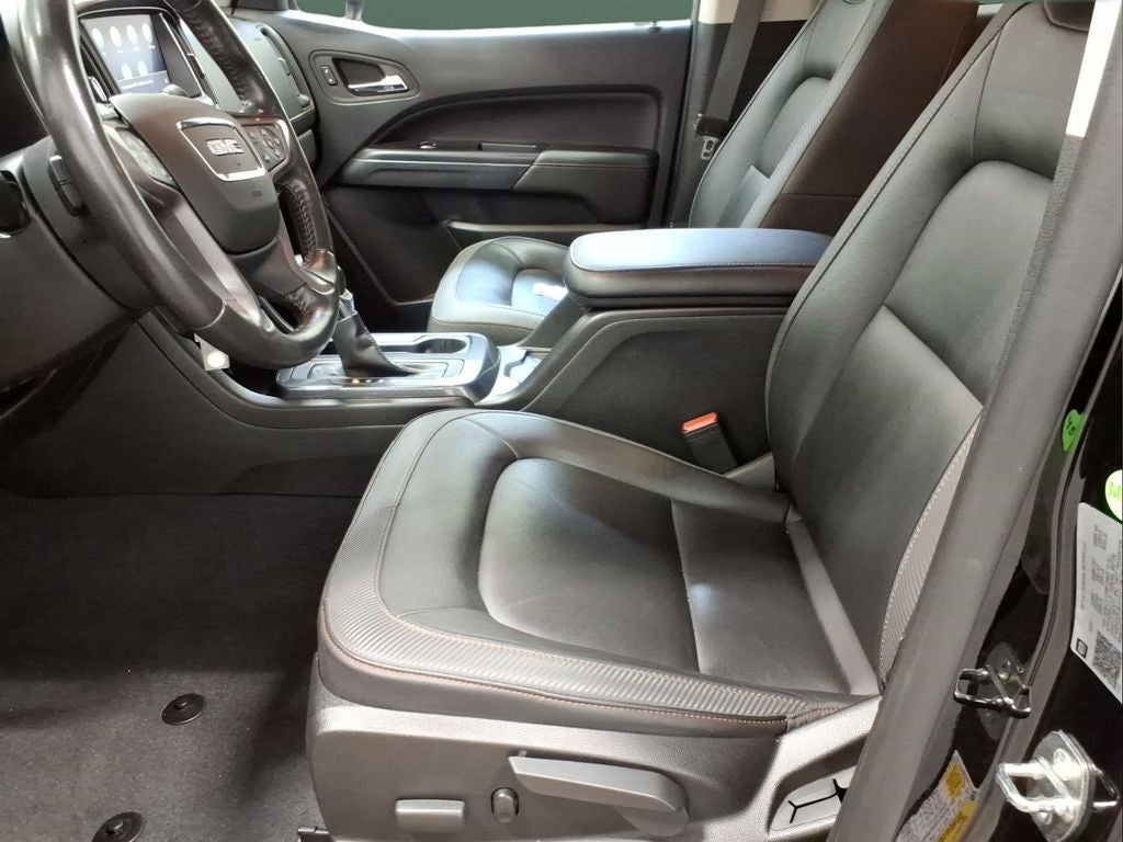 2022 GMC Canyon AT4 w/Leather