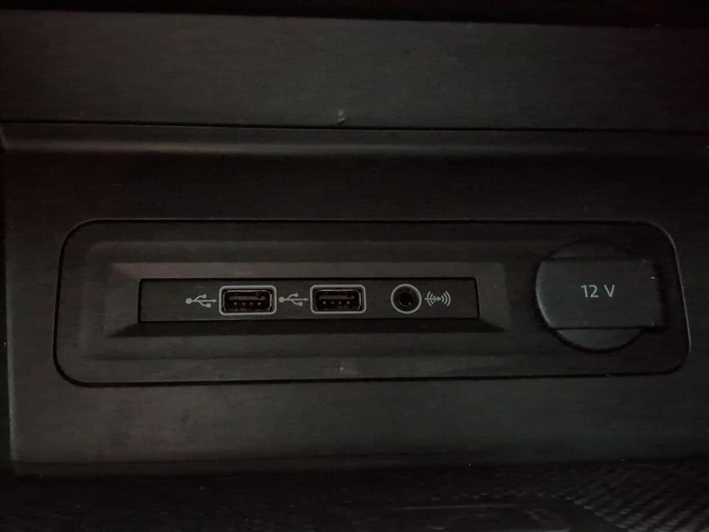 2020 Volkswagen Atlas Cross Sport 3.6L V6 SE w/Technology 4Motion