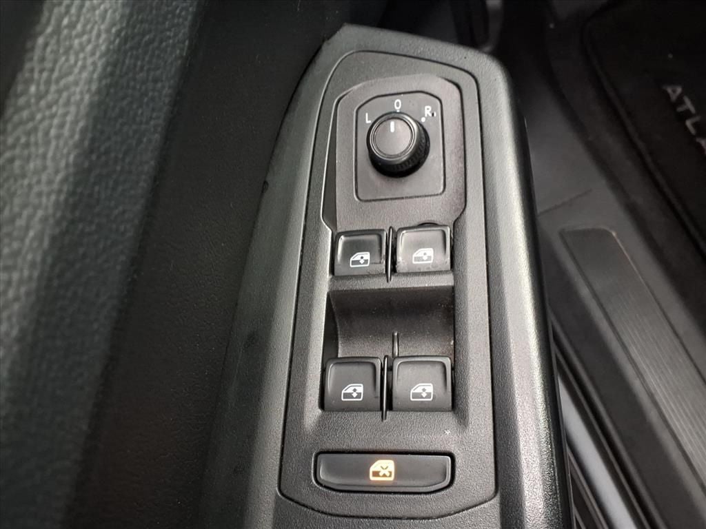 2020 Volkswagen Atlas Cross Sport 3.6L V6 SE w/Technology 4Motion