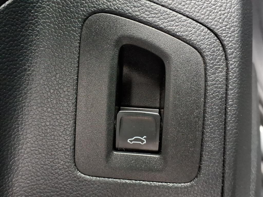 2020 Volkswagen Atlas Cross Sport 3.6L V6 SE w/Technology 4Motion