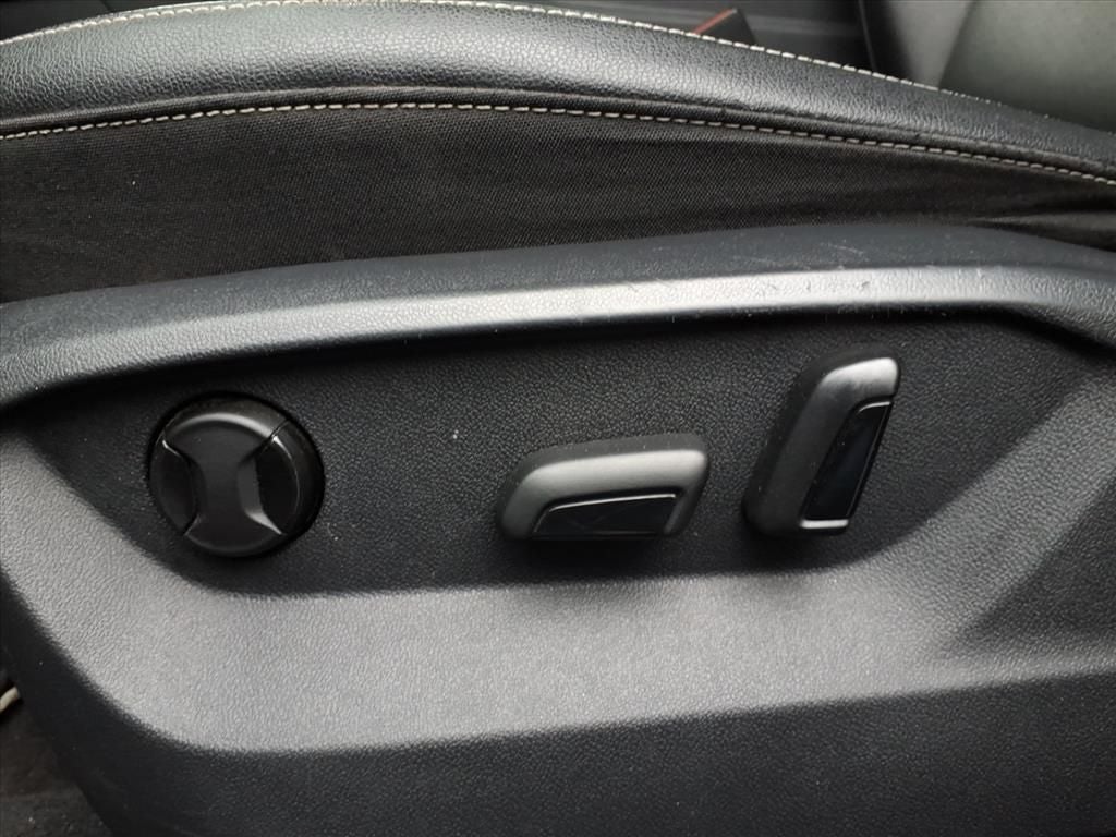 2020 Volkswagen Atlas Cross Sport 3.6L V6 SE w/Technology 4Motion