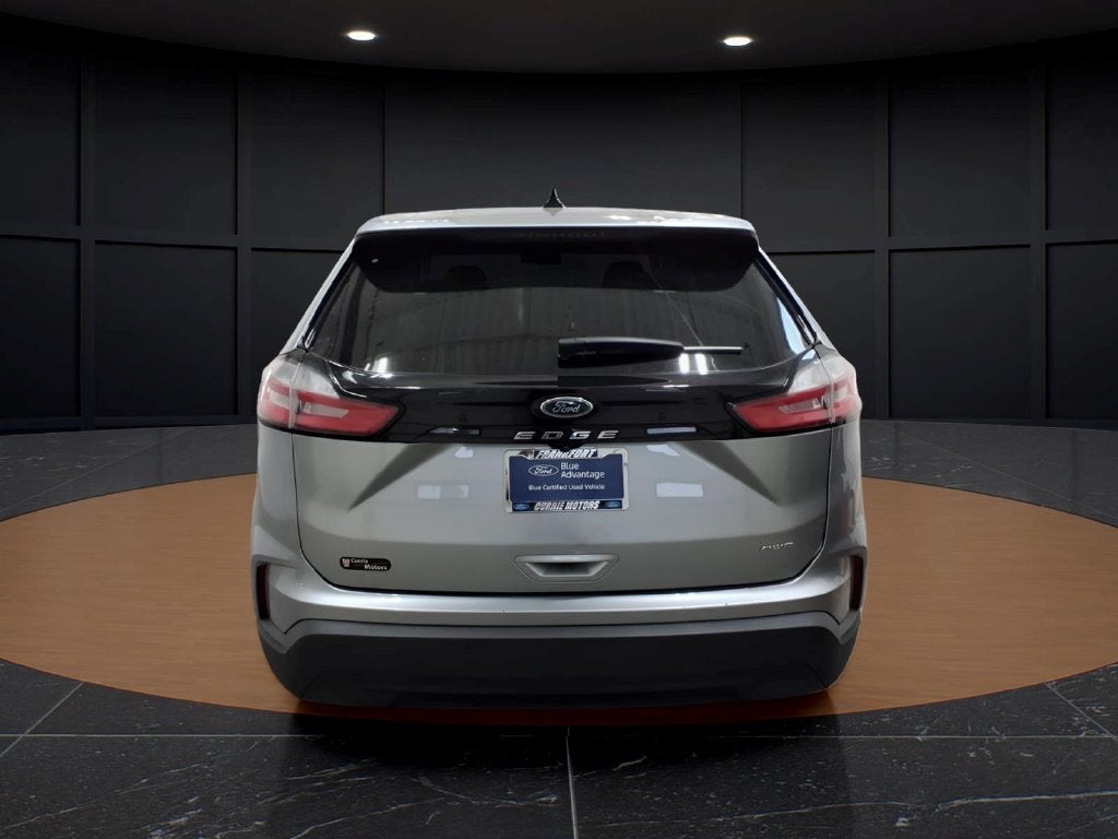 2022 Ford Edge SE