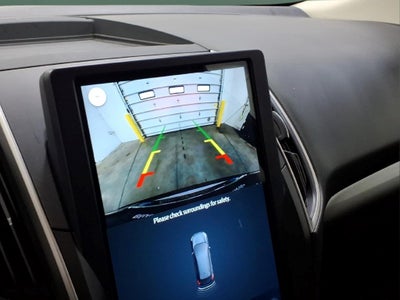 2022 Ford Edge SE