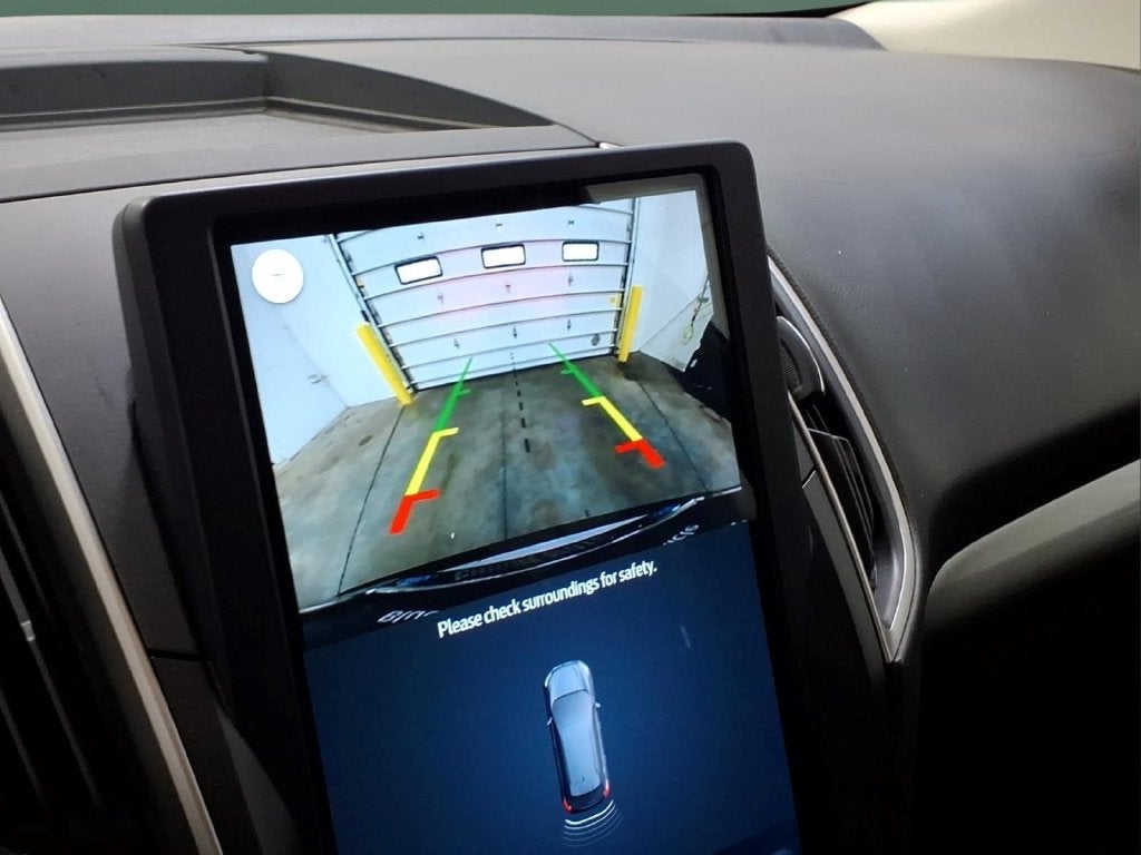 2022 Ford Edge SE