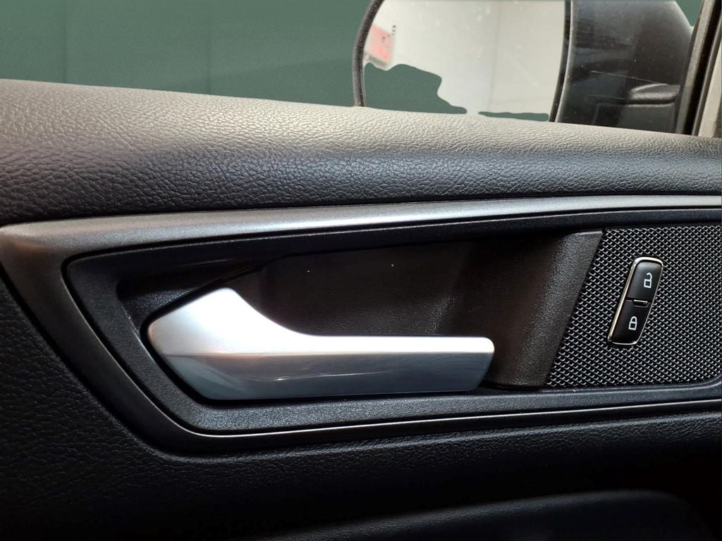 2023 Ford Edge SE