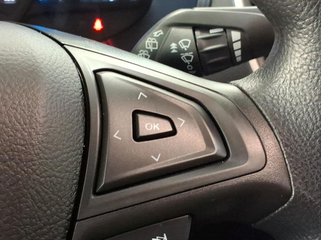 2023 Ford Edge SE