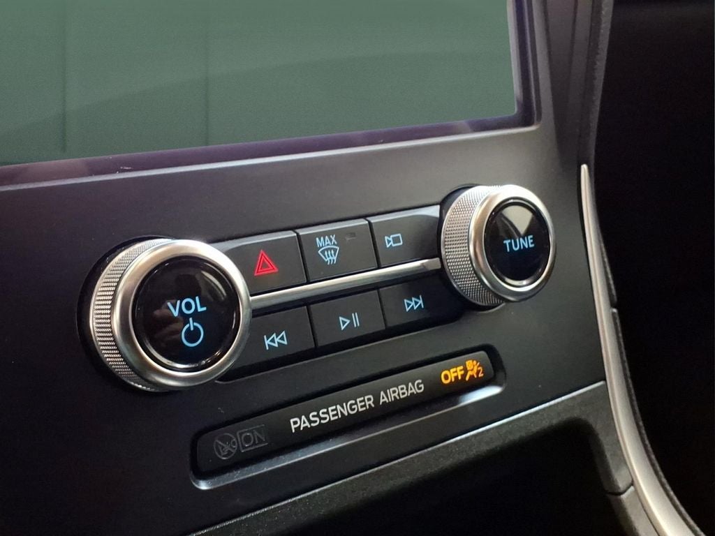 2023 Ford Edge SE