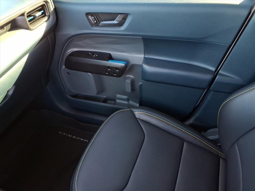 2025 Ford Maverick Lobo High