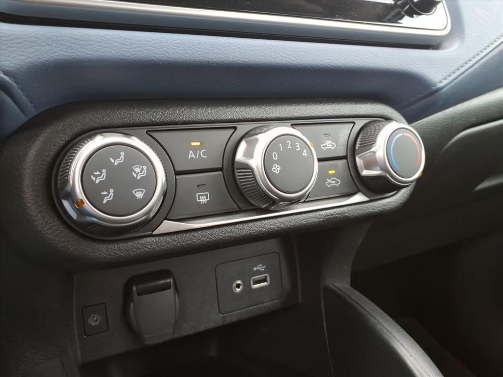 2023 Nissan Versa 1.6 SV