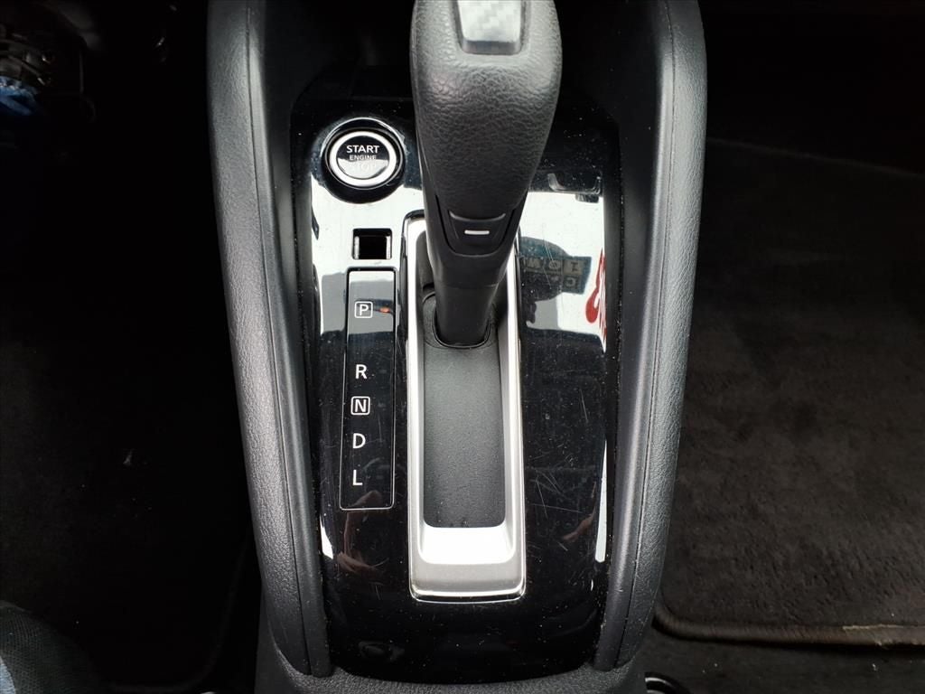 2023 Nissan Versa 1.6 SV